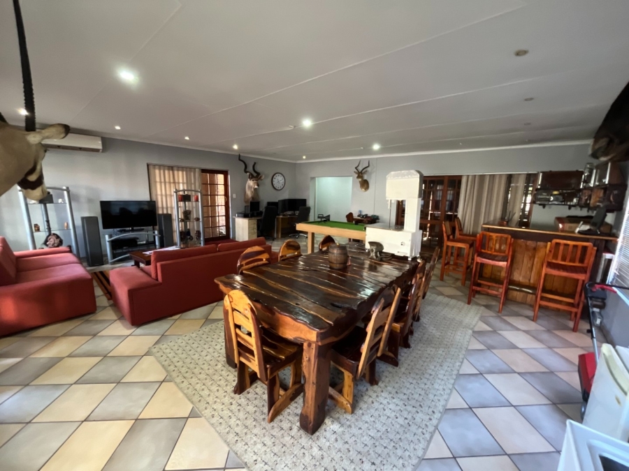 3 Bedroom Property for Sale in Geelhoutpark North West